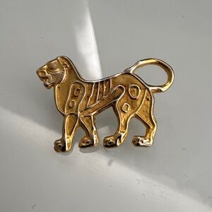 Elegant Gold Leopard Charm